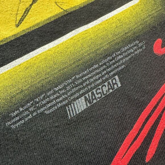 Kyle Busch M&M Nascar Racing Short Sleeve Shirt Black Size XL Number 18 2011 - Picture 5 of 8